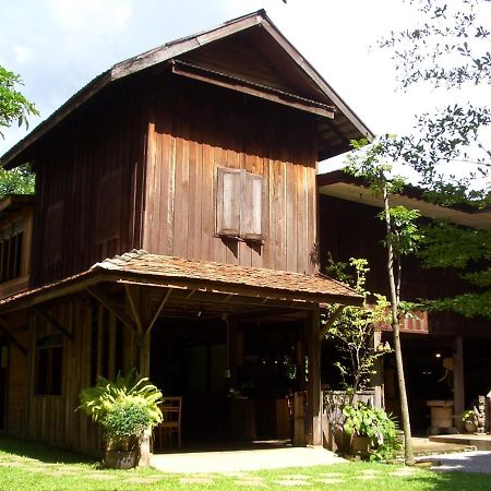לינה וארוחת בוקר צ'יאנג מאי Tanita House מראה חיצוני תמונה