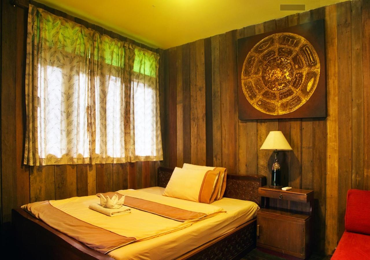 לינה וארוחת בוקר צ'יאנג מאי Tanita House מראה חיצוני תמונה